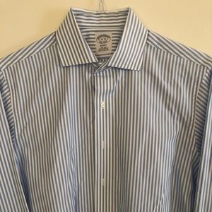 Men’s Brooks Brothers dress shirt 15x33
